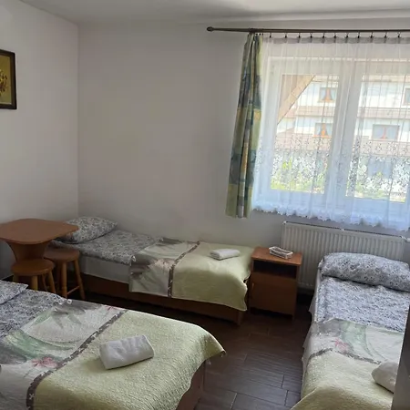 Jaskolka Bed & Breakfast 3*