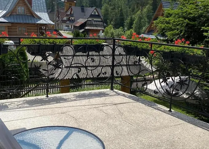 Jaskółka 3* Ciche Małe